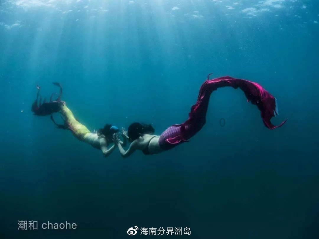 到药店买些感冒药,有个三十左右的小平头边买单,边挑逗店员